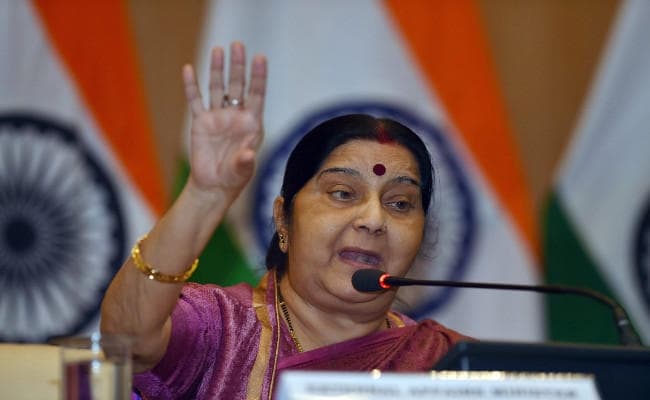 विदेश मंत्री सुषमा स्वराज टि्वटर पर फिर हुईं ट्रोल, इस अंदाज में दिया जवाब
