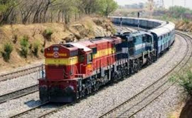 पीयूष गोयल छह जुलाई को अगरतला-देवघर ट्रेन को हरी झंडी दिखायेंगे