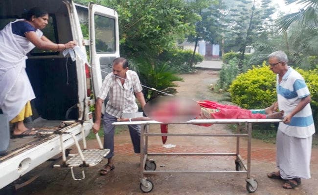 बांका : पति-पत्नी के बीच शुरू हुई तू-तू, मैं-मैं की नोकझोंक से बढ़ा विवाद, दोनों ने खा लिया कीटनाशक