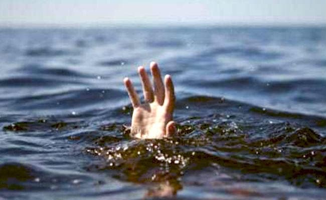 मधुबनी : कोसी नदी में बोलेरो गिरने से छह लोगों की मौत, नेपाल जाने के दौरान कटाव के कारण बेकाबू हुई बोलेरो