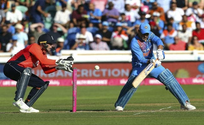 INDvsENG LIVE : हेल्स की नाबाद अर्धशतकीय पारी से इंग्लैंड जीता, श्रृंखला 1-1 से बराबर INDvsENG LIVE : हेल्स की नाबाद अर्धशतकीय पारी से इंग्लैंड जीता, श्रृंखला 1-1 से बराबर