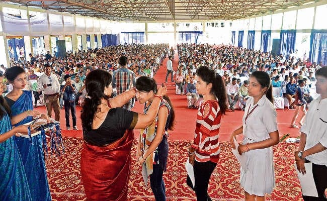 दीक्षांत मंडप में प्रभात खबर प्रतिभा सम्मान-2018 : ये उड़ान को तैयार हैं, हार मानना आता नहीं