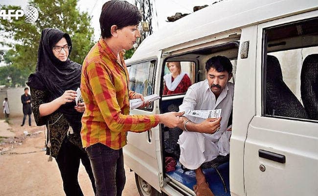 पाकिस्तान आम चुनाव : प्रत्याशियों को भायी ‘जीप’, 65 ने मांगा यही चुनाव चिह्न पाकिस्तान आम चुनाव : प्रत्याशियों को भायी ‘जीप’, 65 ने मांगा यही चुनाव चिह्न