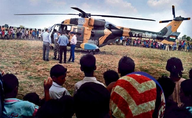 औरंगाबाद के उपहारा में बीएसएफ के हेलीकॉप्टर की हुई इमरजेंसी लैंडिंग