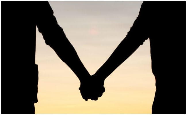 शादी के बंधन में बंधना चाहते थे प्रेमी युगल, परिजनों के विरोध करने पर एक साथ दे दी जान