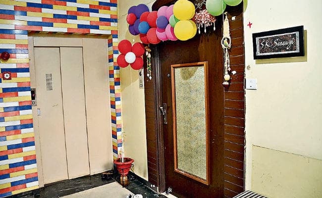 रांची : शेल कंपनियों के सहारे किया गया फर्जीवाड़ा, बिल्डर अमित सरावगी के ठिकानों पर सीबीआइ का छापा