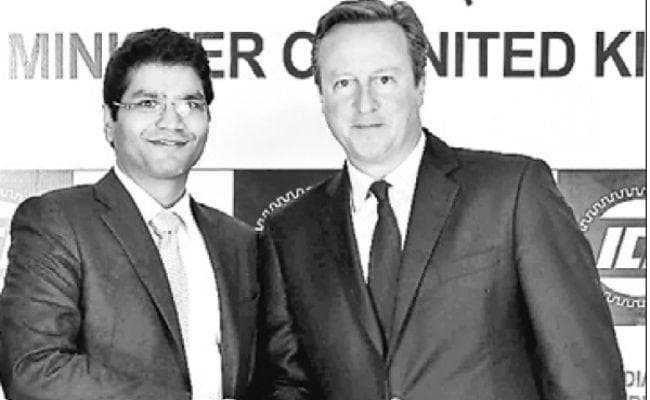 कोलकाता : भारत भाग्यशाली है, क्योंकि उसके पास मोदी हैं : डेविड कैमरन