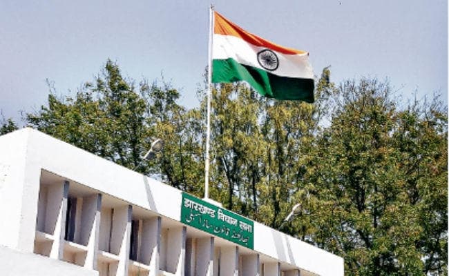 विधानसभा नियुक्ति घोटाला : जांच में हुआ है खुलासा, पैरवी पुत्रों की कॉपियों में मिली एक ही लिखावट