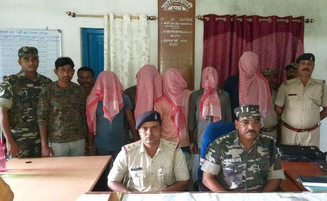 केरेडारी पुलिस ने 5 दिनों के अंदर लूट की घटना का किया उद्भेदन, 5 लोग गिरफ्तार, दो फरार