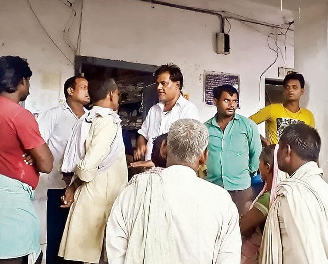 ससुराल में की आत्महत्या, पत्नी हिरासत में