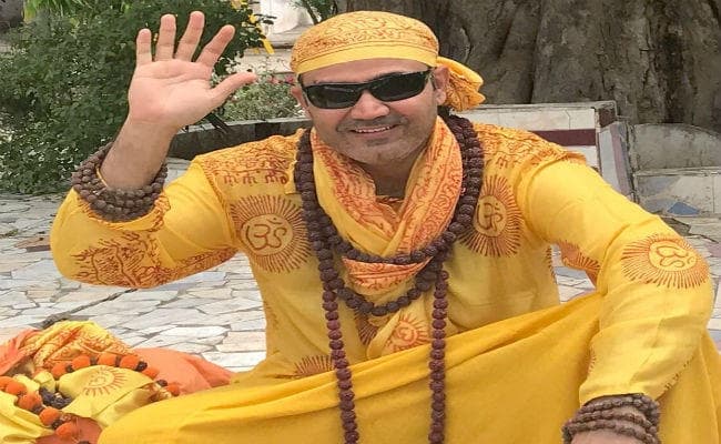 वीरेंद्र सहवाग का ''भूलभुलैया'' अवतार, फैन्स बोले - ''वीरु बाबा की जय''
