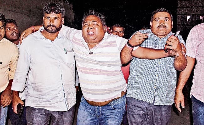 गिरिडीह : गांडेय के बीडीओ को घर के पास अपराधियों ने मारी गोली