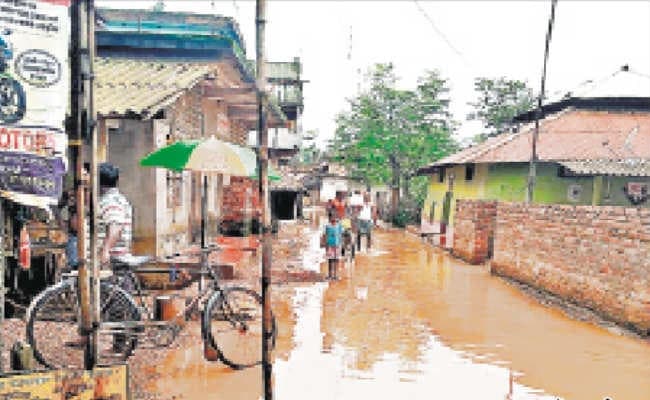 अगले 72 घंटों में भारी व अति भारी बारिश होने की संभावना, राज्य के कई जिलों में बाढ़ जैसे हालात