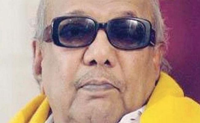 Karunanidhi के निधन पर राष्ट्रपति कोविंद, PM मोदी आैर इन्होंने जताया शोक