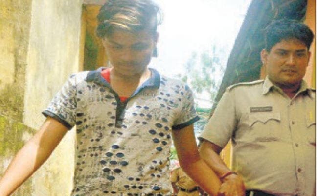 कोलकाता : रेप का वीडियो बना ब्लैकमेल करनेवाला हुआ गिरफ्तार