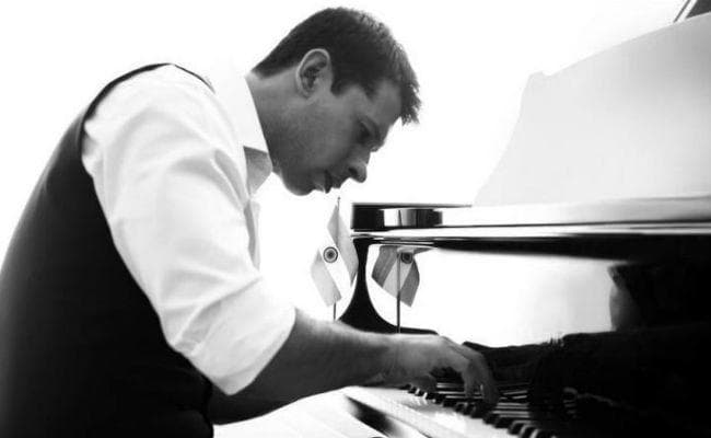 Happy Independence Day: यूट्यूब पर इनके बनाये ''जन गण मन'' ने बना डाला वर्ल्ड रिकॉर्ड, VIDEO