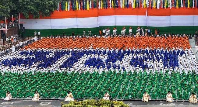 IN PICS: स्वतंत्रता दिवस की तैयारियां पूरे देश में जोरों पर