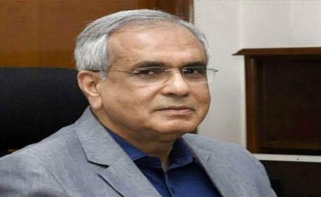 नीति आयोग के उपाध्यक्ष राजीव कुमार का दावा, स्वाभाविक मूल्य की स्थिति में लौट रहा रुपया