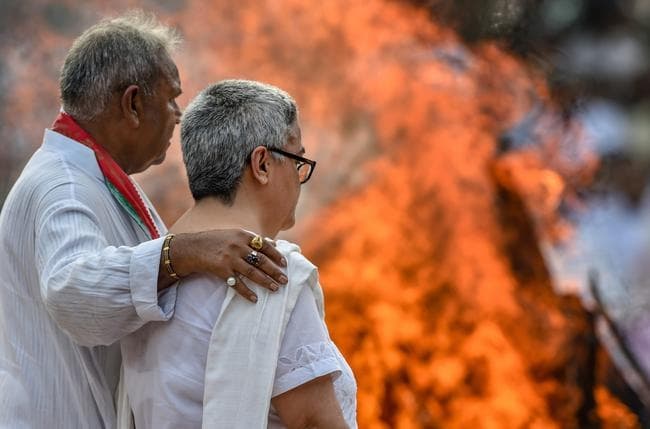 #AtaljiAmarRahen: अटलजी पंचतत्व में विलीन, क्या पक्ष,क्या विपक्ष, सब थे गमगीन