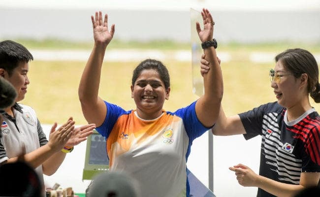 एशियाई खेलों में स्वर्ण जीतने वाली पहली महिला निशानेबाज बनीं राही