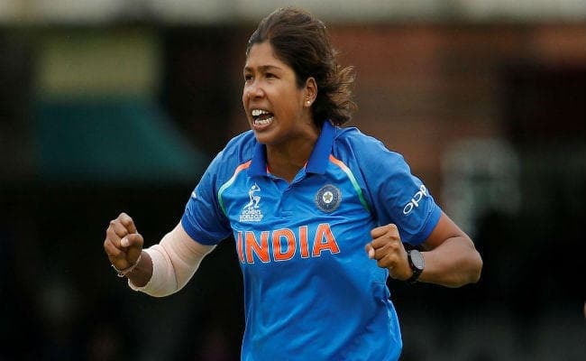 झूलन गोस्वामी ने टी20 अंतरराष्ट्रीय क्रिकेट से लिया संन्यास, खेलते रहेंगे वनडे