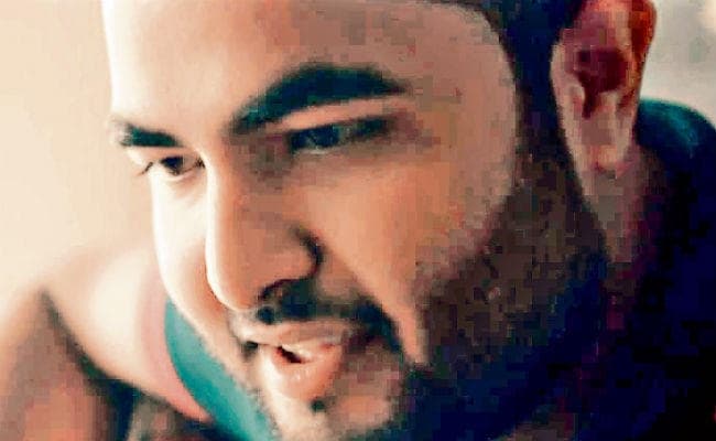 रांची : यू-ट्यूब पर छाया रक्षाबंधन पर बहनों के लिए गाया गीत, कचहरी के रहने वाला हैं अरिहंत जैन