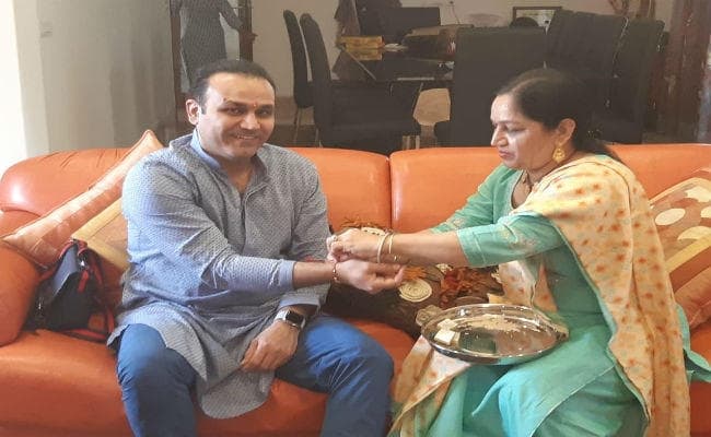 जानें, सहवाग ने रक्षाबंधन के मौके पर खुद को ''गंजा'' क्यों कहा