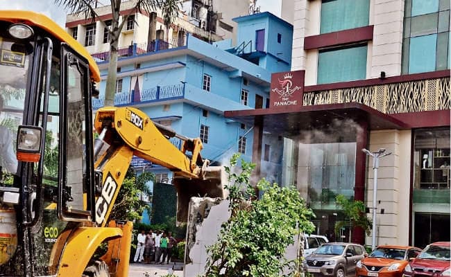 पटना : मौर्या होटल से रामगुलाम चौक तक सात मीटर और चौड़ी होगी सड़क, बनेंगे पार्किंग, जॉगिंग ट्रैक व ग्रीन बेल्ट