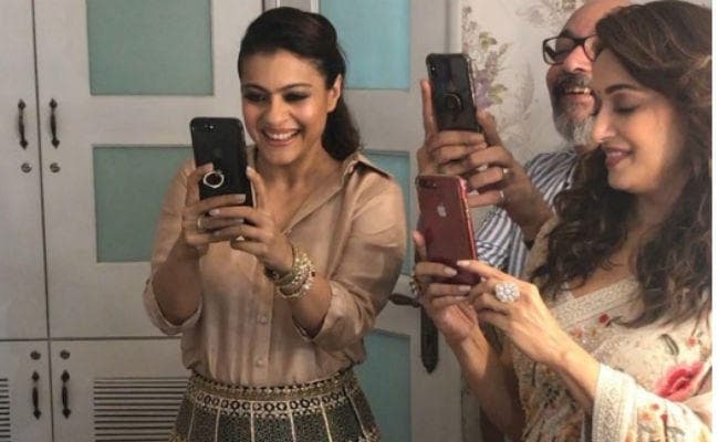 VIDEO: इस सिंगर को सामने देख खुद को रोक नहीं पाई काजोल, माधुरी दीक्षित संग किया ये काम