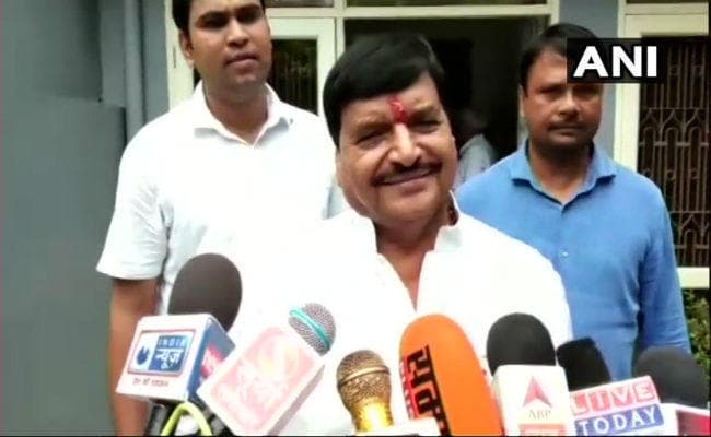 सपा में अवहेलना से नाराज चल रहे शिवपाल ने बनाया ''समाजवादी सेक्यूलर मोर्चा''