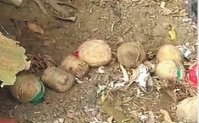 कोलकाता : ड्राम भरे बम बरामद, फिर बम व गोलियों से गूंज उठा आमडांगा