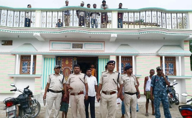 समस्तीपुर : अपराधियों ने घर के सदस्यों को बंधक बना की लूटपाट, 16 बैग में सामान भर कर हुए फरार