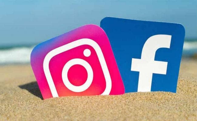 Social Media पर लड़की का पोस्ट किया आपत्तिजनक फोटो, आरोप में बाप-बेटे के खिलाफ मामला दर्ज