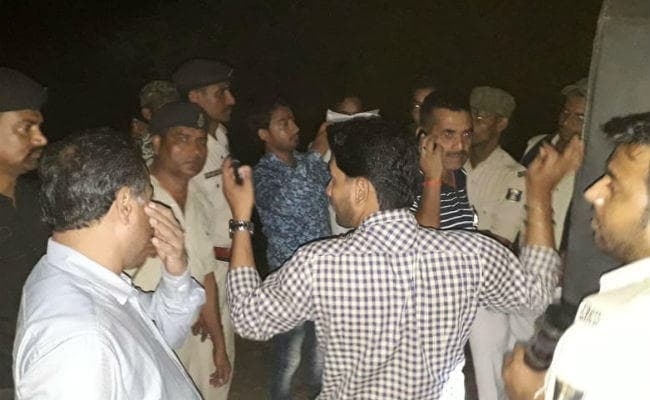 औरंगाबाद : सास की प्रताड़ना से तंग आकर बेटियों को नहर में फेंक मां ने लगायी छलांग, महिला बची, बच्चियां लापता