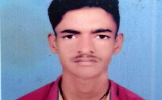 मुंगेर : हथियार के बल पर अपराधियों ने ट्यूशन पढ़ने जा रहे छात्र का दिनदहाड़े किया अपहरण