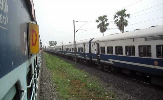 गोमो : रांची-पटना जनशताब्दी ट्रेन में अफरा-तफरी