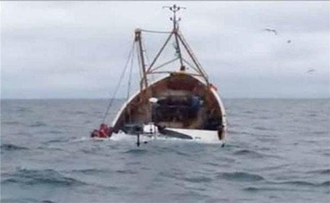 बहरामपुर : मुर्शिदाबाद में नौका पलटी, 7 लापता