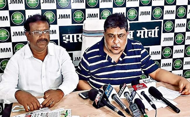 गोड्डा में आक्रोश, जबरन रैयतों से जमीन ले रहा प्रशासन : सुप्रियो भट्टाचार्य