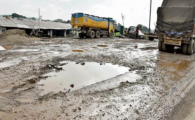 रांची : अब नये सिरे से बनेगा टाटा रोड अधूरे काम का बनेगा डीपीआर