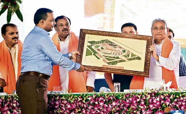 अमन-चैन, सांप्रदायिक सौहार्द रहेगा तभी विकास का माहौल बनेगा : सीएम