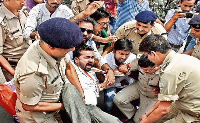 रांची : बंद का मिलाजुला असर, सुबोध, प्रदीप, बंधु अन्नपूर्णा देवी सहित कई नेता गिरफ्तार, शाम में हुए रिहा