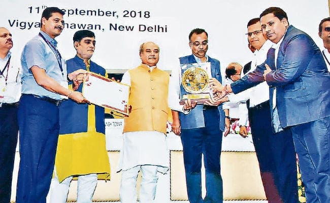 रांची : मनरेगा, सामाजिक सुरक्षा व पीएमजीएसवाइ में मिले पुरस्कार