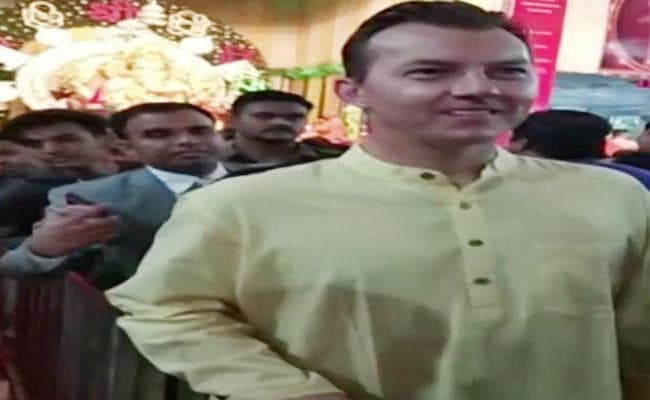 ब्रेट ली गणेशोत्सव में हुए शामिल, देखें तसवीरें