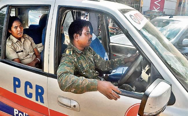 रांची : आमलोगों पर सख्त, पर खुद ही नियम नहीं मानते पुलिस के अधिकारी व जवान