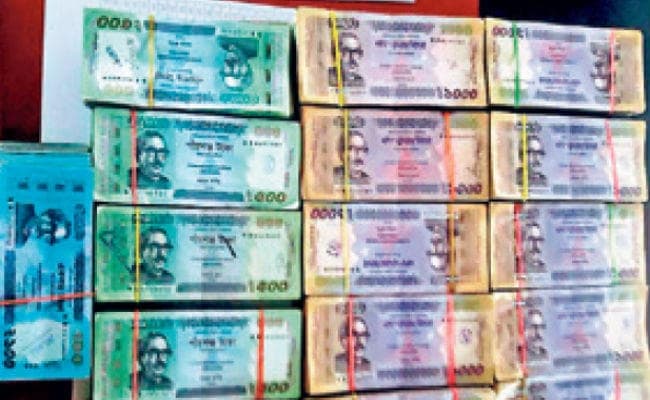 कोलकाता : 12 लाख बांग्लादेशी टाका बरामद, बीएसएफ ने सीमावर्ती इलाके से किया बरामद