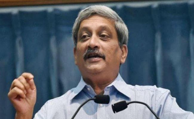 अस्पताल में भर्ती मनोहर पर्रिकर ने अमित शाह से बात की, गोवा के मुख्यमंत्री बने रहेंगे
