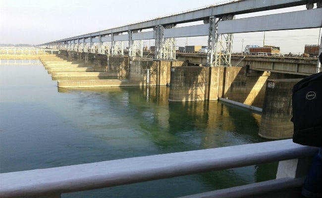 राज्य ने ‘फरक्का ब्रिज’ की मरम्मत के लिए दी अनुमति, ट्रैफिक व्यवस्था को लेकर परिवहन मंत्री ने की उच्चस्तरीय बैठक