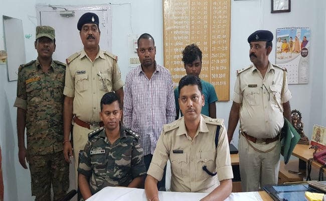 सिमडेगा : देशी कट्टा के साथ पहाड़ी चीता के दो अपराधी गिरफ्तार