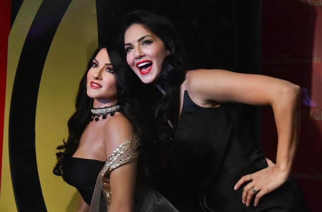 #MadameTussauds: लगाया गया सनी लियोन के मोम का पुतला