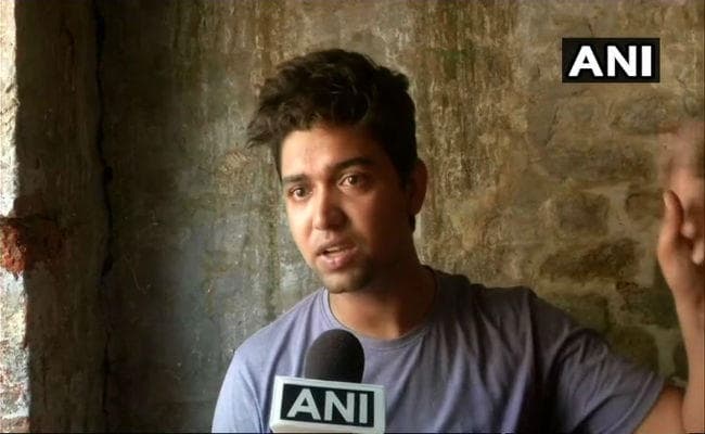 शहीद जवान के बेटे ने सरकार से की कार्रवाई की मांग, कहा- शहादत पर गर्व, लेकिन हमें मिले मदद